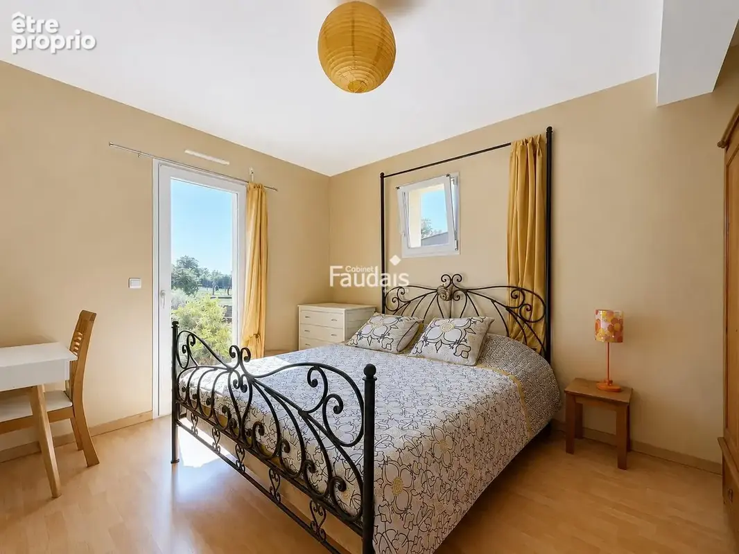 Maison 175 m² à Saint-Lo  - photo 9