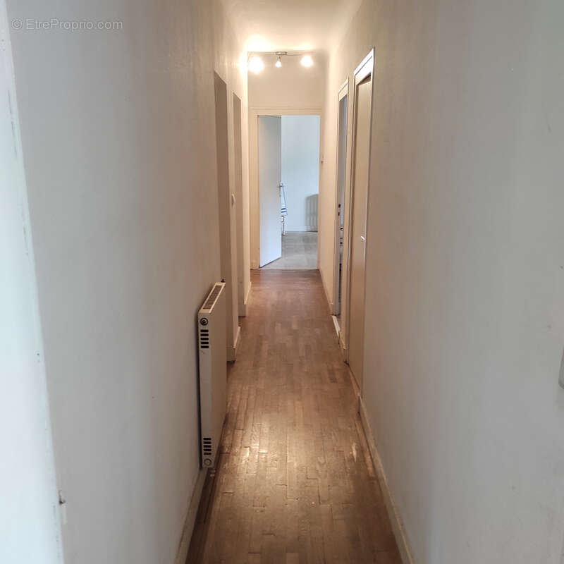 Maison à CHAMPCEVINEL