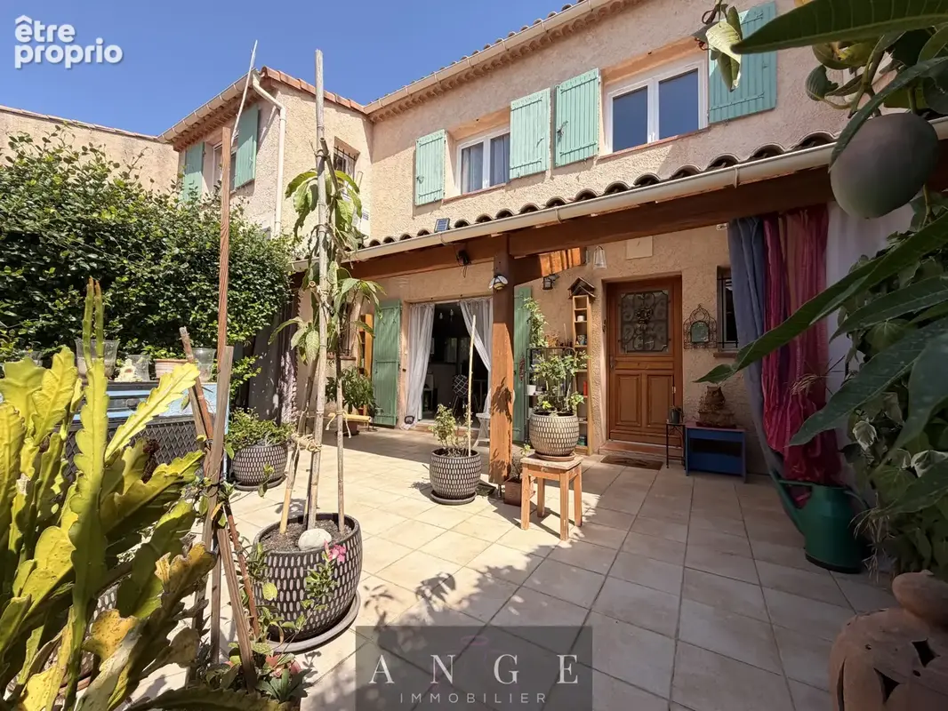 Maison 5 pièces 95 m² · à La Crau · 95 m² · 439 000 €