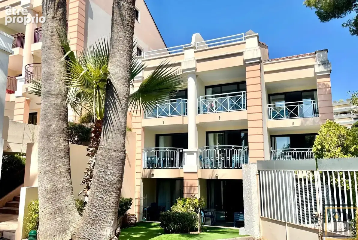 Appartement 2 pièces avec terrasse, jardin  et Parking   Idéal investissement locatif à Cannes - photo 2