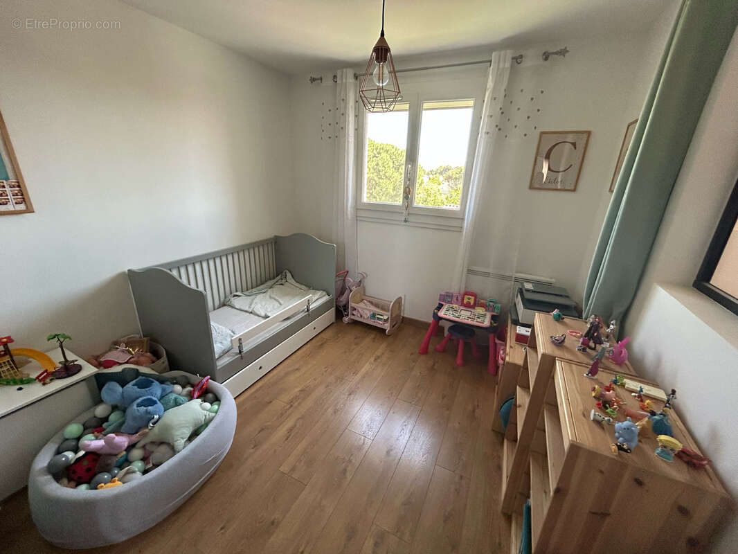 Appartement à MARSEILLE-12E