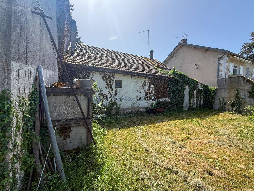 Maison à COULOUNIEIX-CHAMIERS
