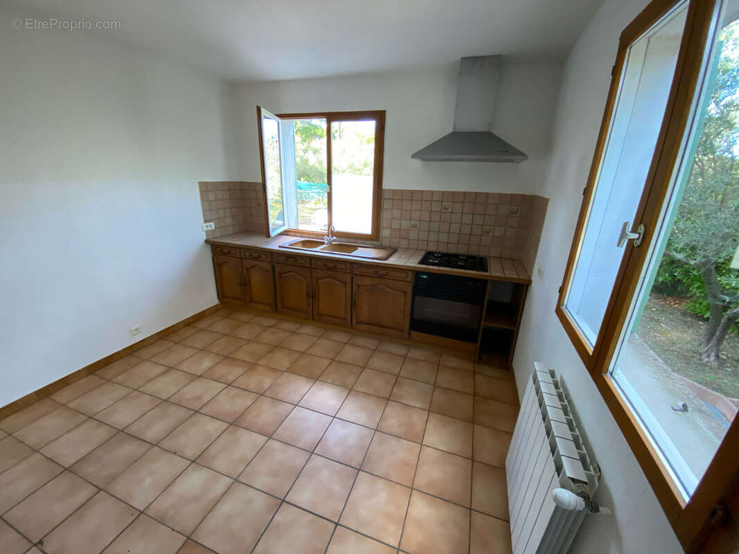 Maison à DURFORT-ET-SAINT-MARTIN-DE-SOSSENAC