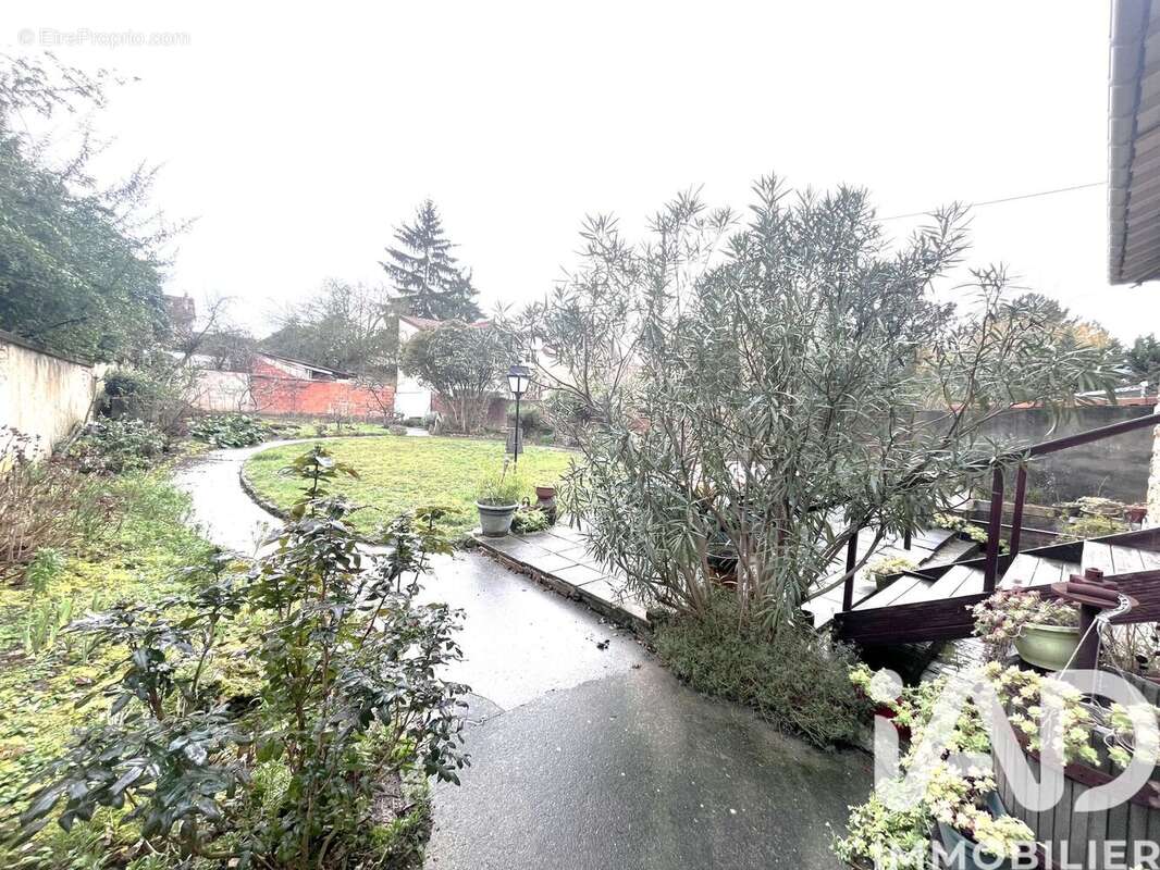 Photo 2 - Maison à VILLENEUVE-LE-ROI