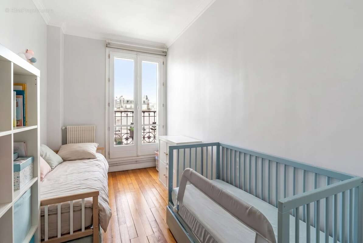 Appartement à LEVALLOIS-PERRET