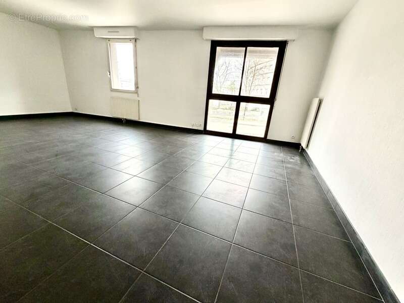 Dpt Finistère (29), à vendre BREST Appartement 73.70 m² COAT AR GUEVEN - MORVAN - photo 3