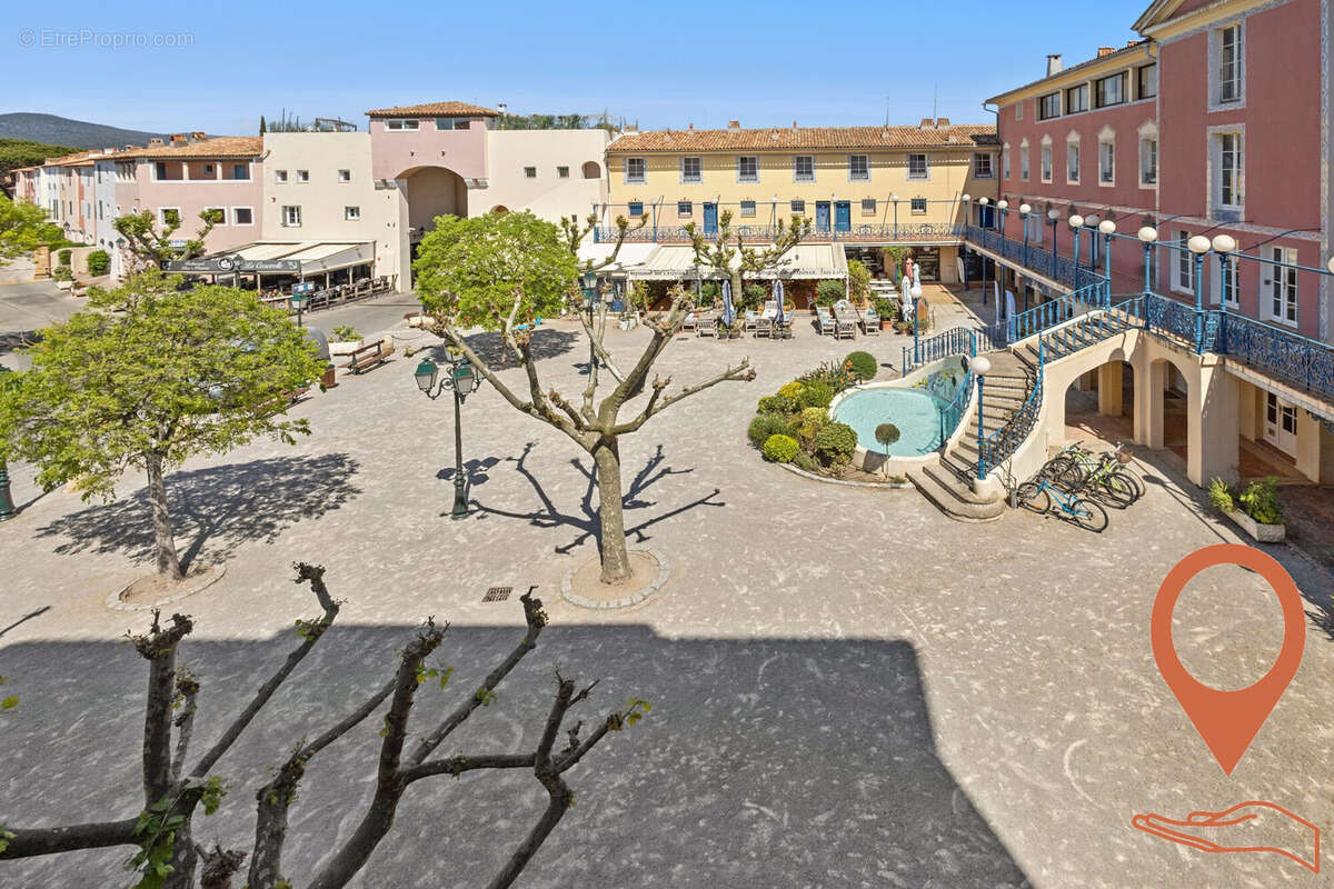 Appartement à GRIMAUD