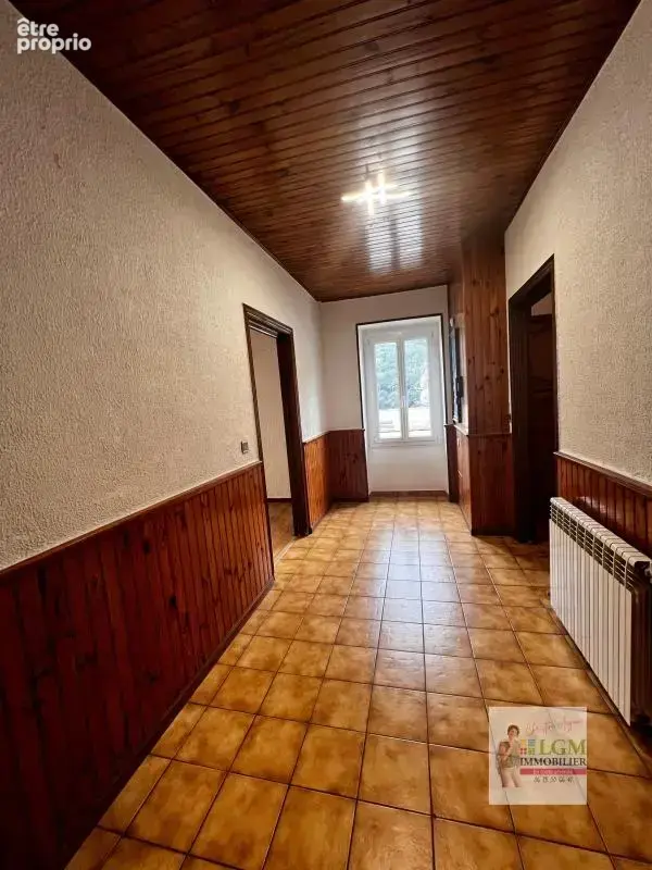 Maison de village R+2-238 m2- Fort potentiel professionnel et locatif - photo 12
