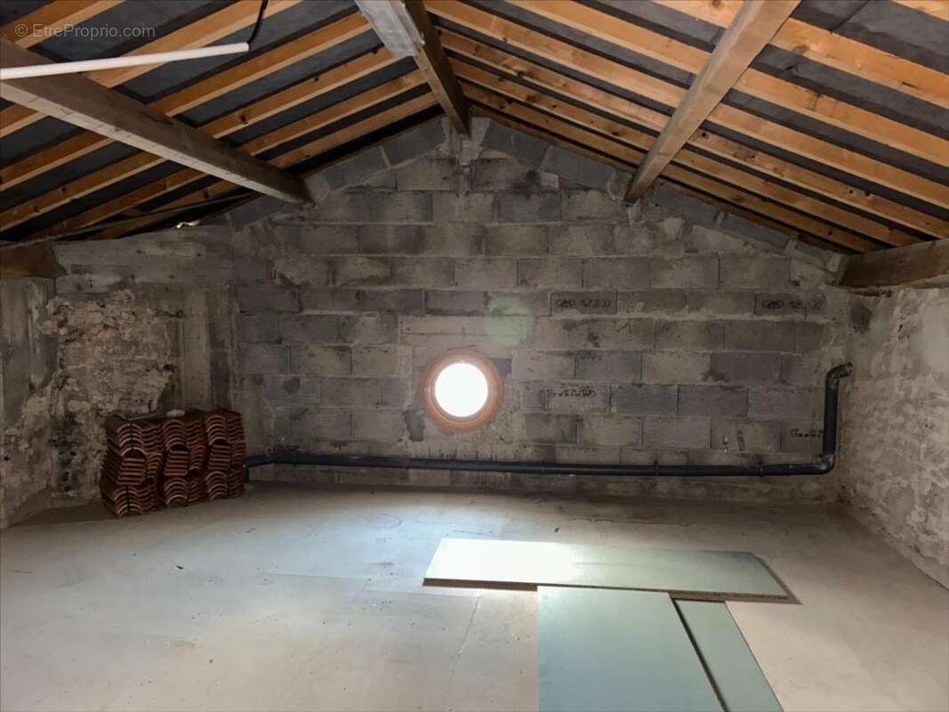 Maison à SAINT-GEORGES-LES-BAILLARGEAUX