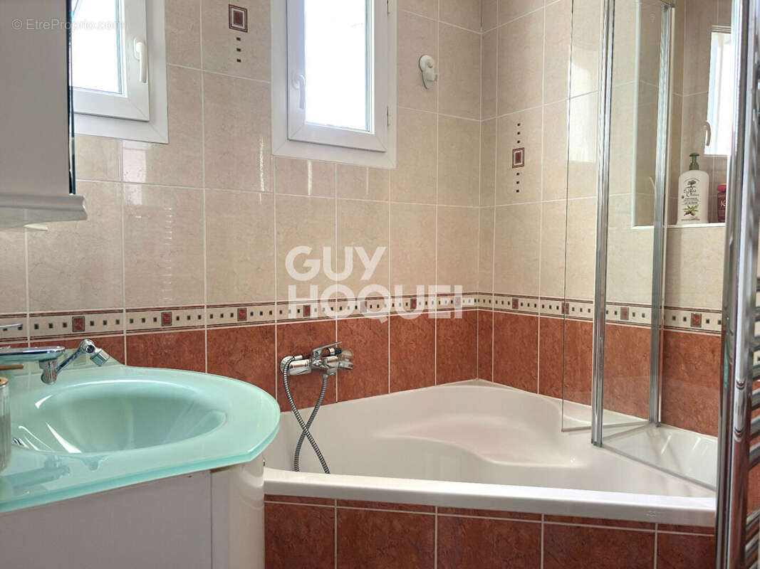 Maison à SOISY-SUR-SEINE