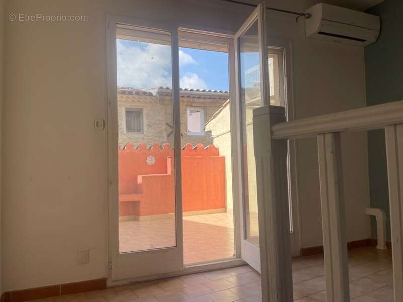 Maison à vendre 3 pièces  village de GRANS (13) - photo 6
