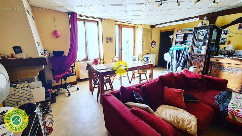 Maison à LES AIX-D&#039;ANGILLON