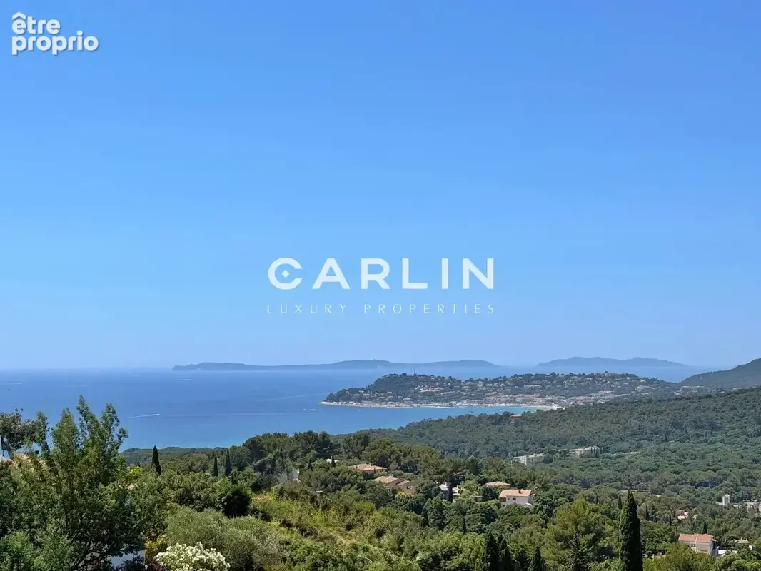 Photo Maison à La Croix-Valmer au prix de 2 395 000€