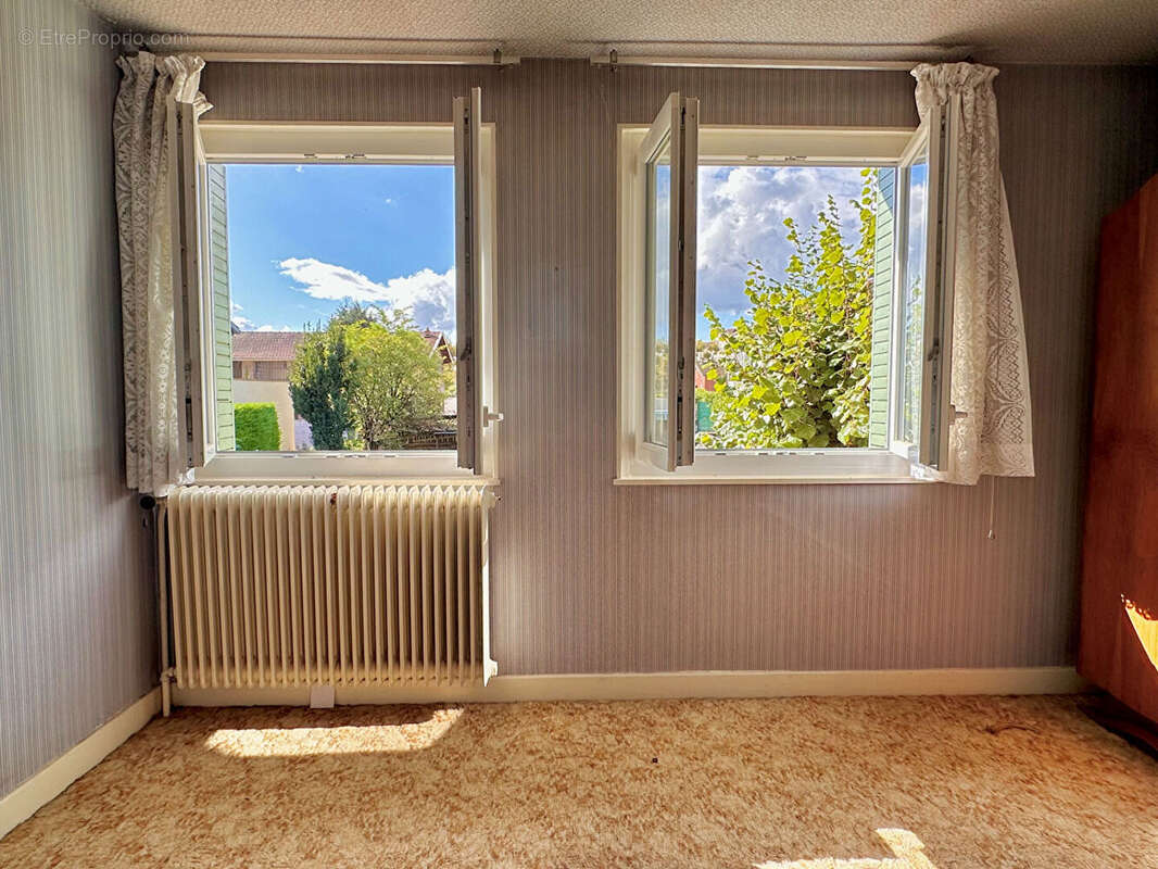 Maison à VILLEFRANCHE-SUR-SAONE