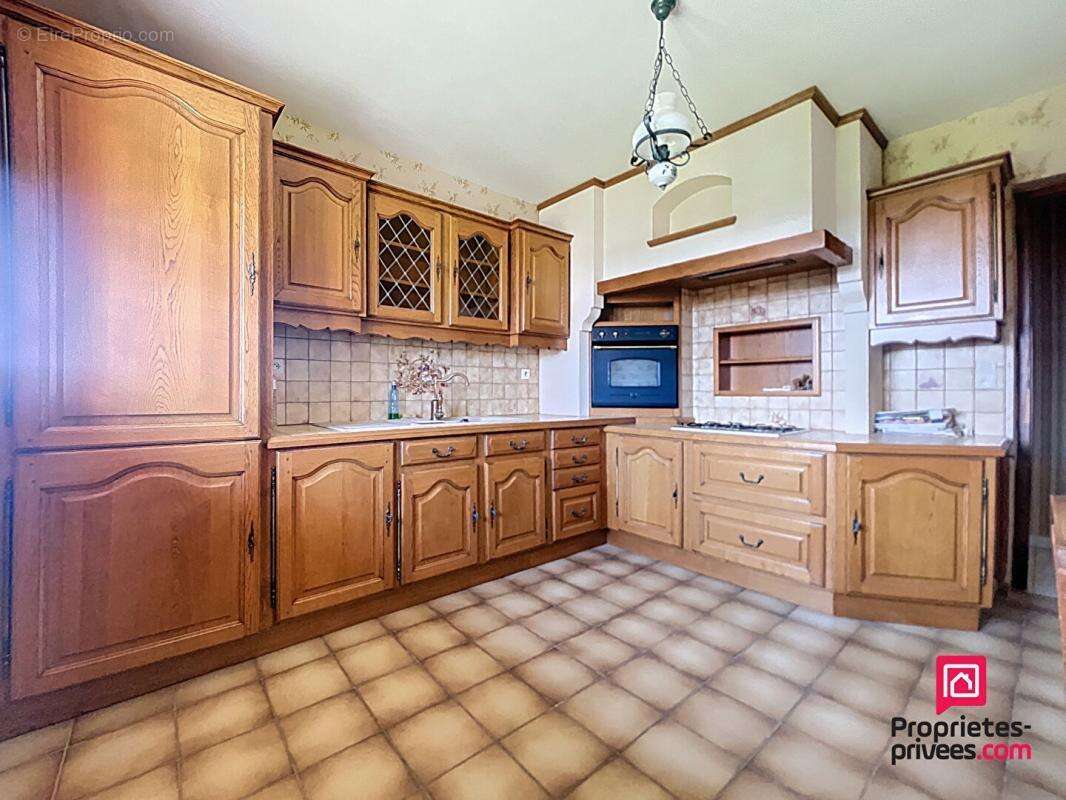 Maison à SAINT-MARTIN-DU-VIEUX-BELLEME