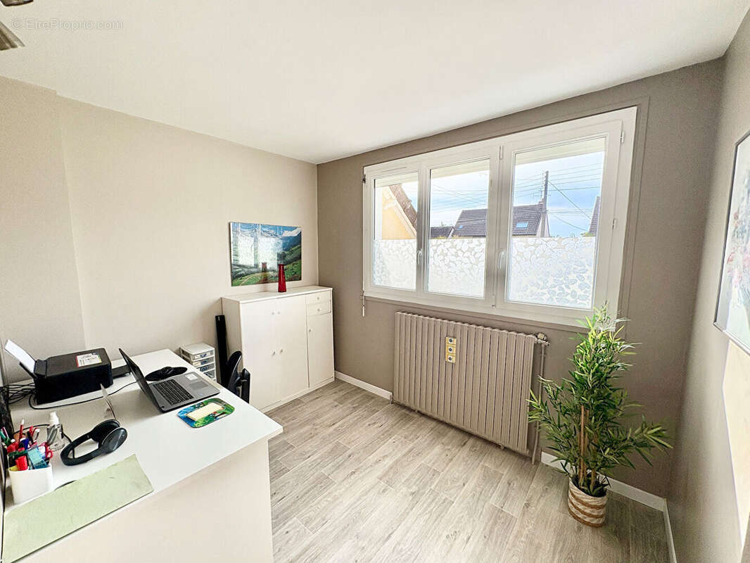 Maison à VULAINES-SUR-SEINE