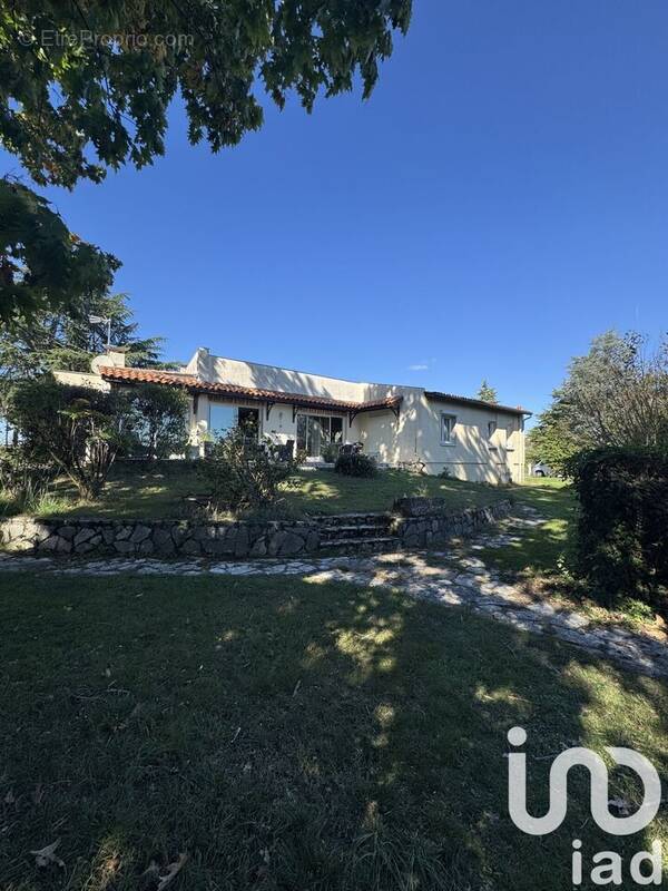 Photo 1 - Maison à LES PEINTURES