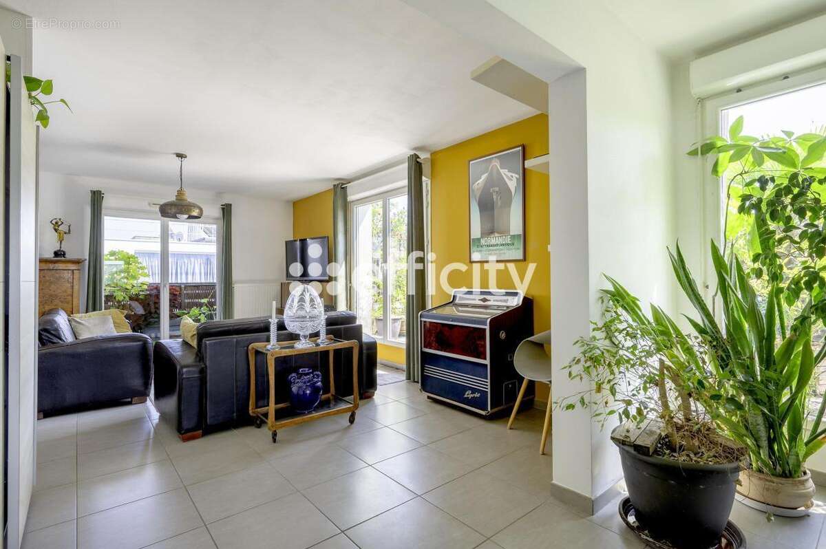 Appartement à BEGLES