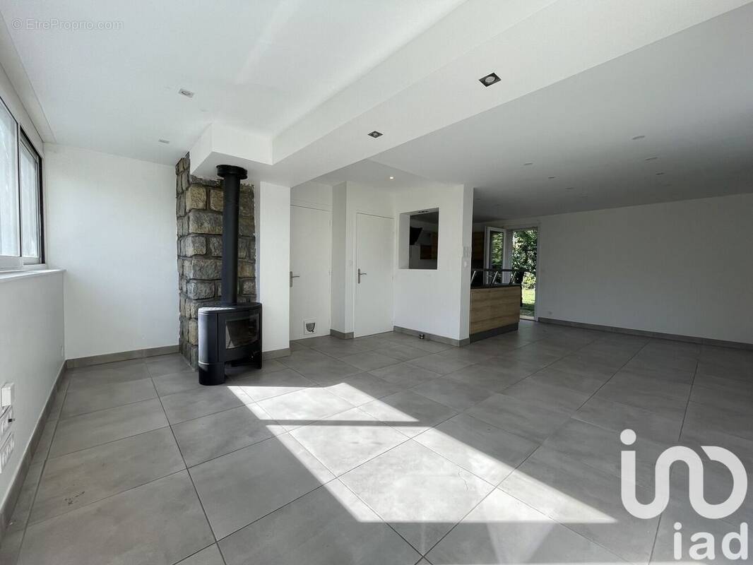 Photo 1 - Maison à SAINT-EGREVE