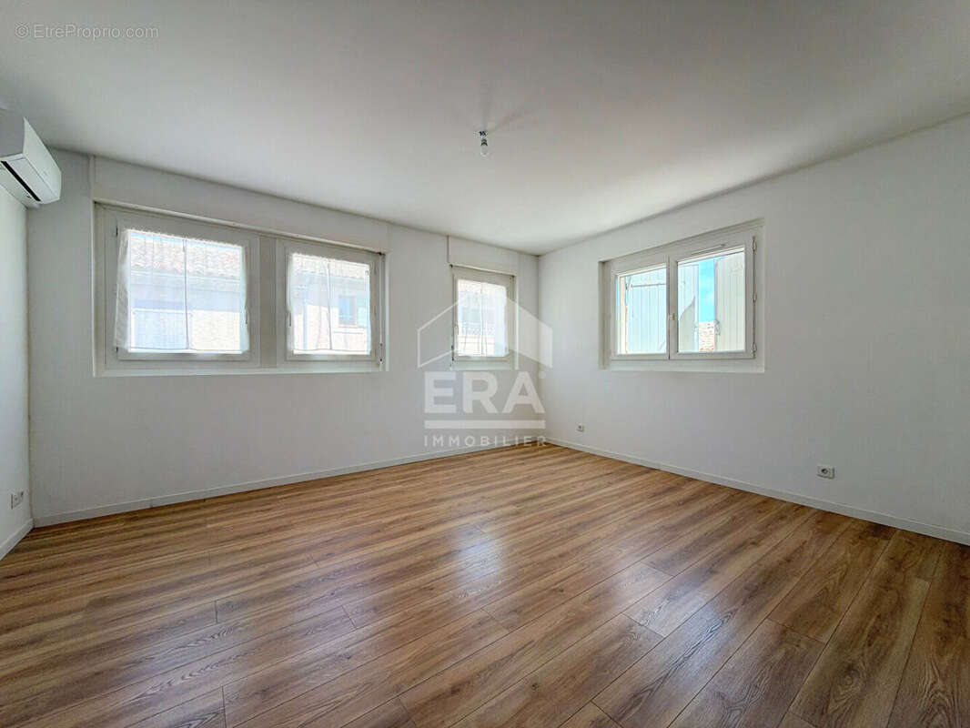 Appartement à PERTUIS