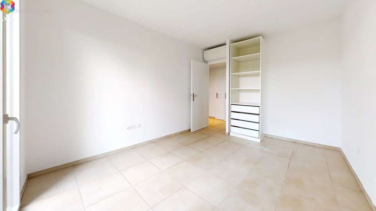 Appartement récent avec jardin, piscine et vue dégagée - photo 27