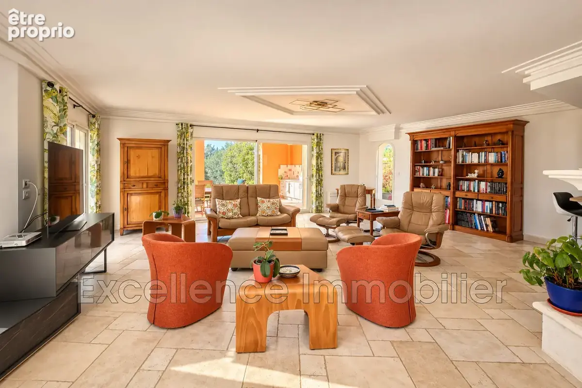 Maison 8 pièces 220 m² à vendre à Sainte-Maxime (83120) - photo 6