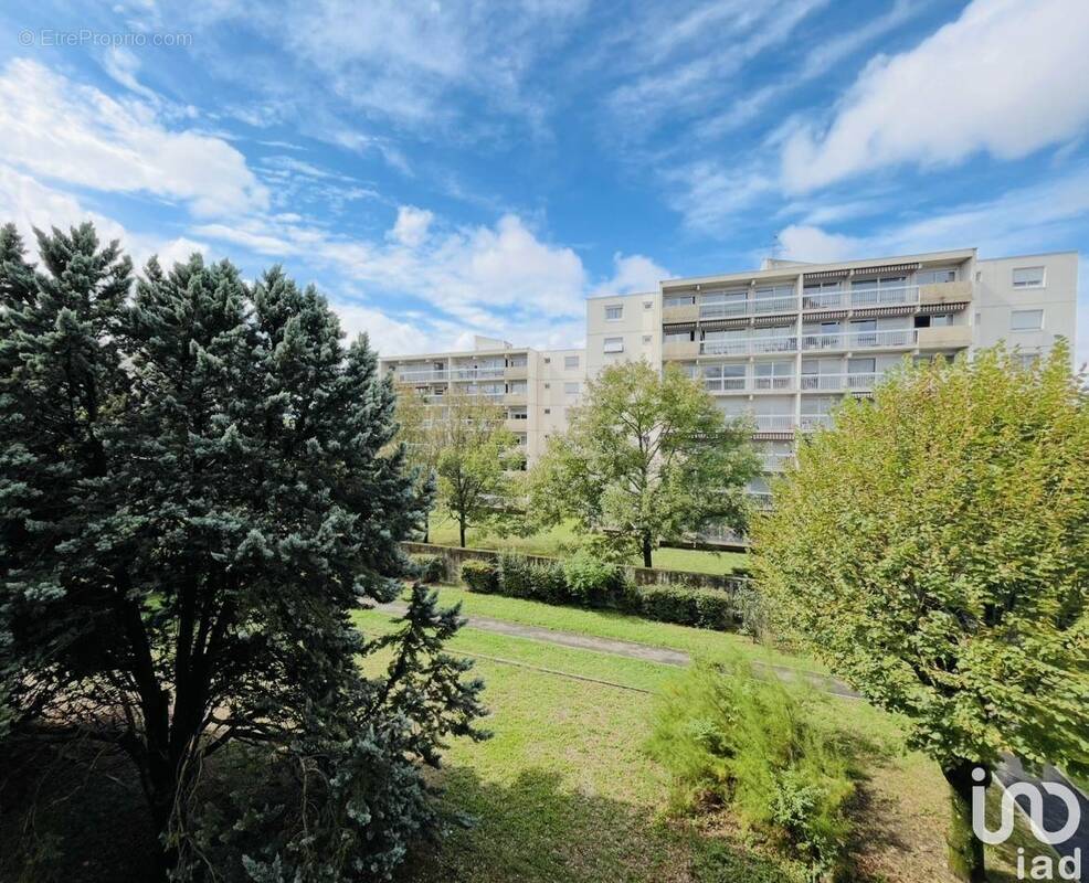 Photo 1 - Appartement à LYON-8E