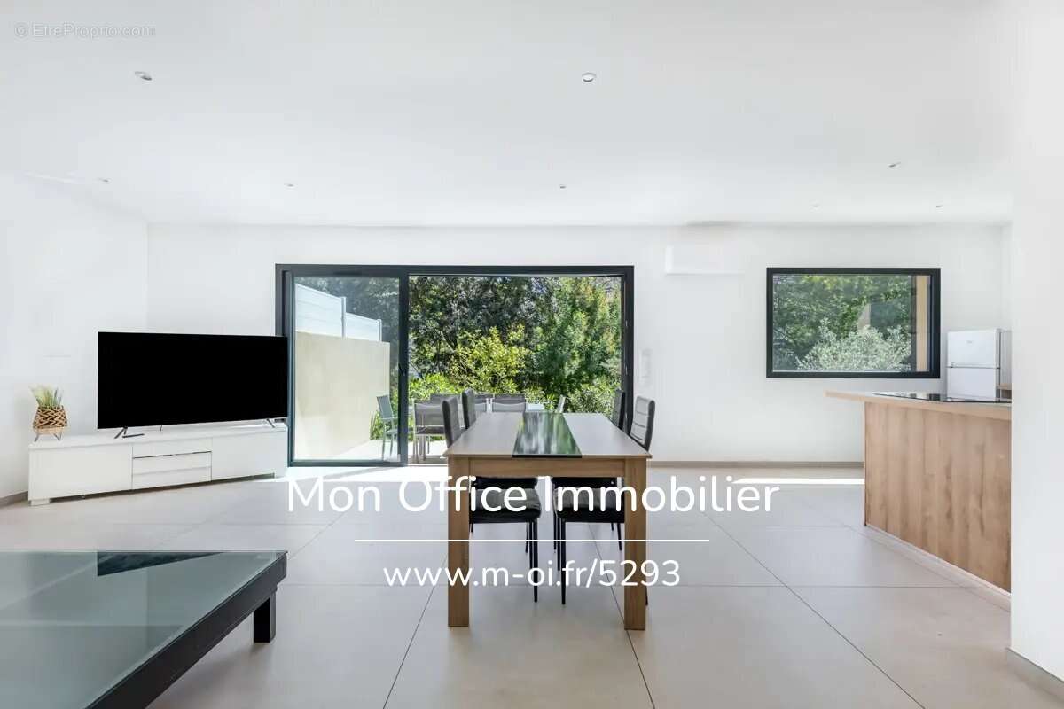 Maison à SAINT-RAPHAEL