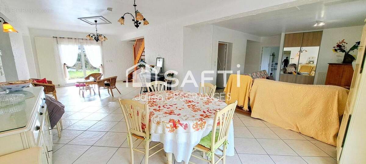 Photo 2 - Maison à TOURS