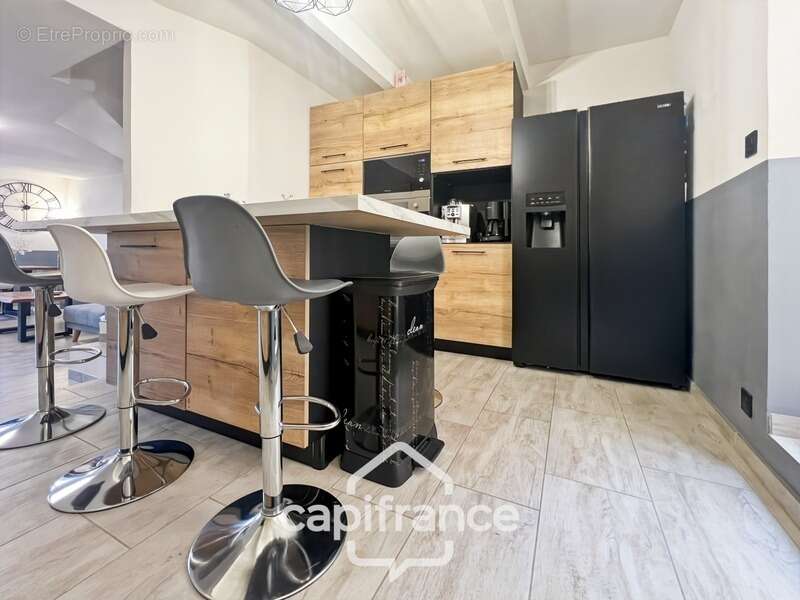 Maison à SAINT-CANNAT