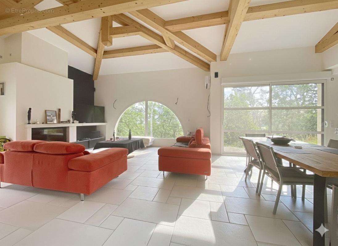 Mougins : maison récente dans domaine fermé - photo 7