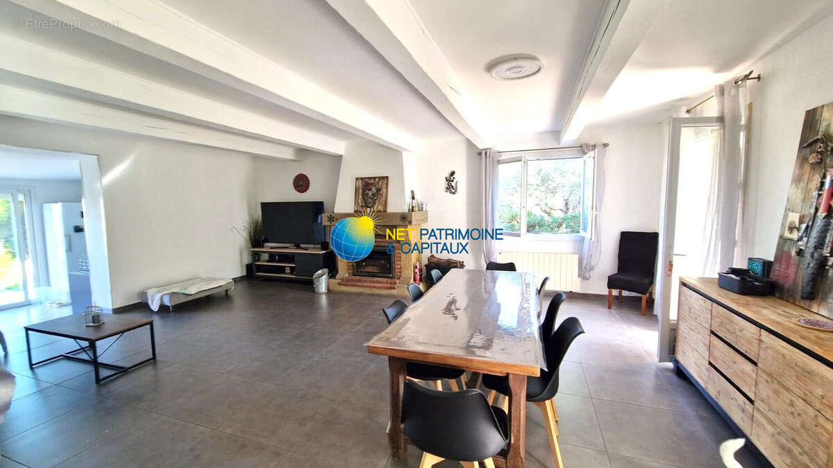 Maison 112 m² à Mimet  - photo 5