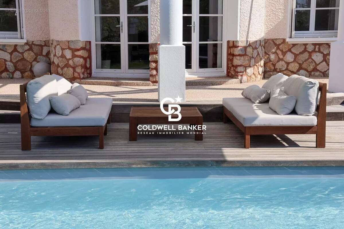 Villa rénovée avec piscine à proximité du centre-ville - 83400 Hyères Les Palmiers - photo 6