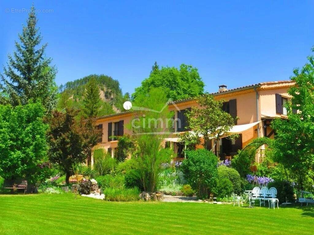 Maison à LA MOTTE-DU-CAIRE