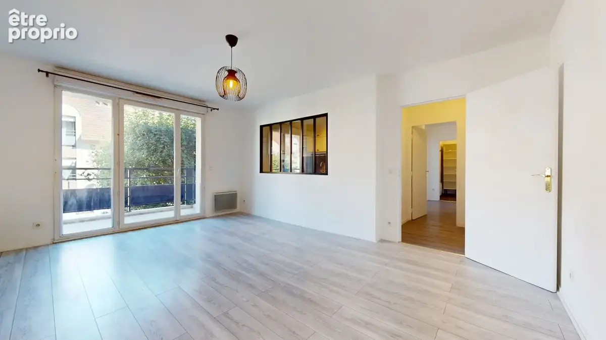 Bois Rochefort : Appartement 3 pièces avec balcon - photo 3