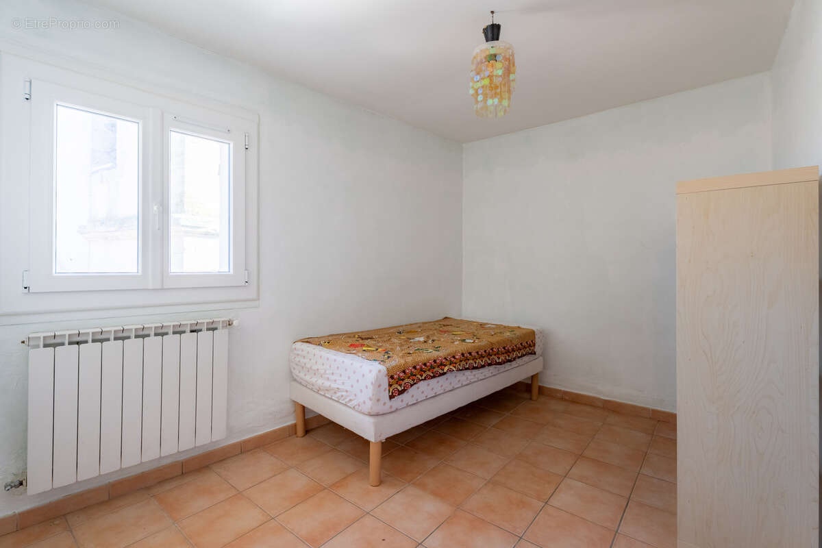 Maison à SIMIANE-COLLONGUE