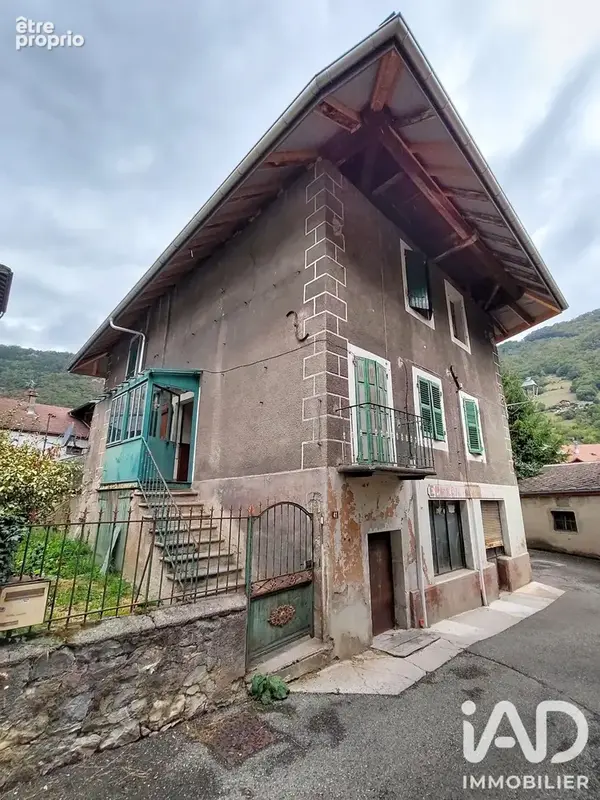 Photo 1 - Maison à LATHUILE