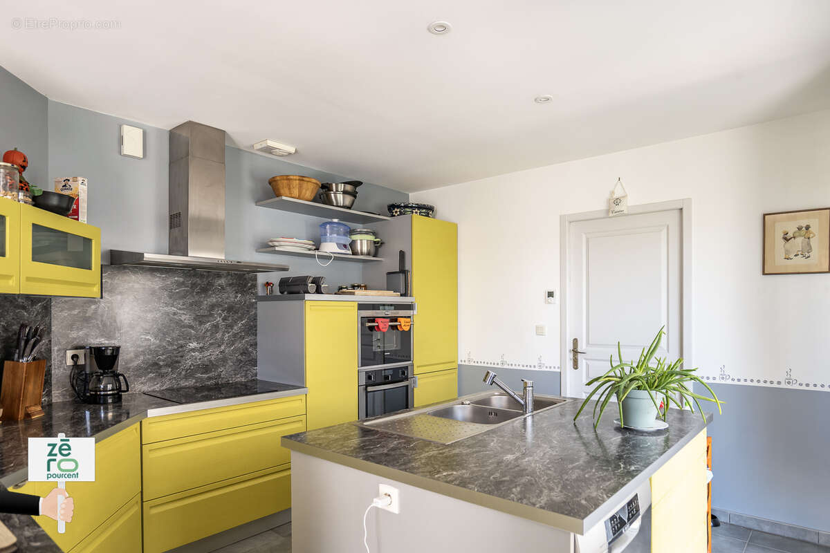 Maison à LE PERRIER