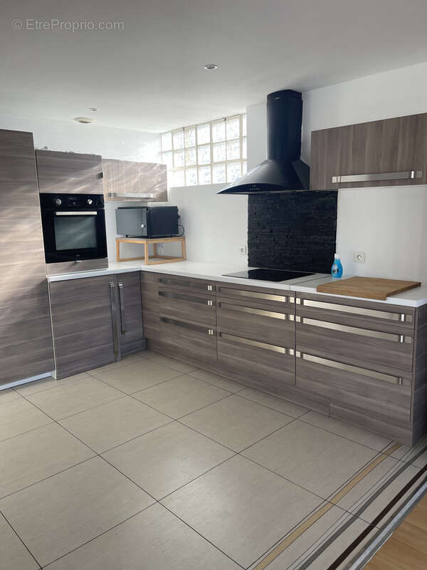 Appartement à SAINT-MAUR-DES-FOSSES