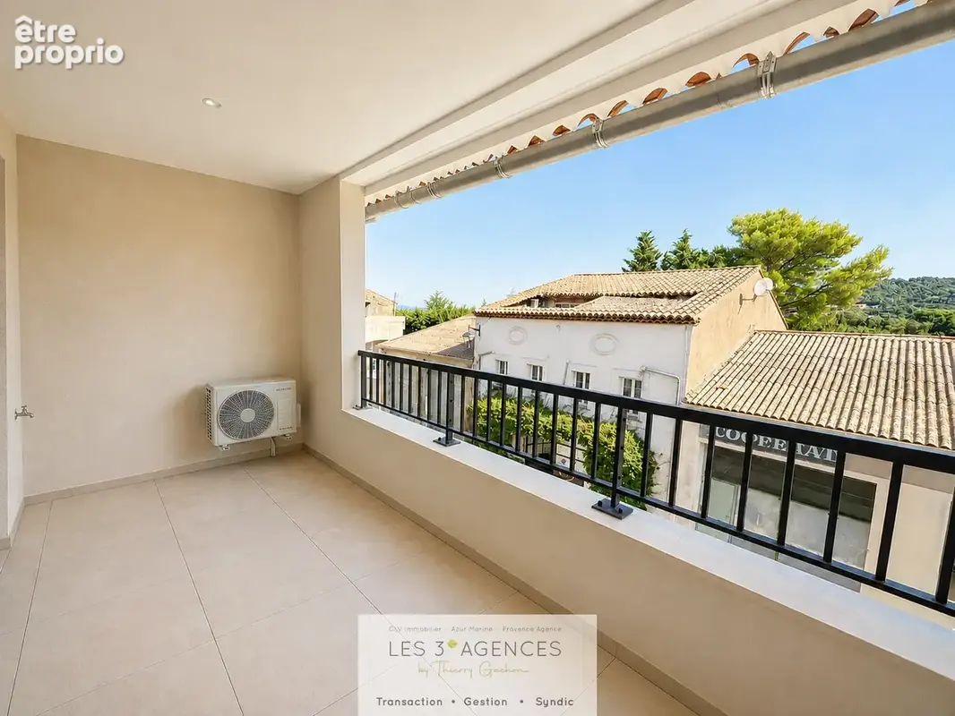 Appartement à LA GARDE-FREINET
