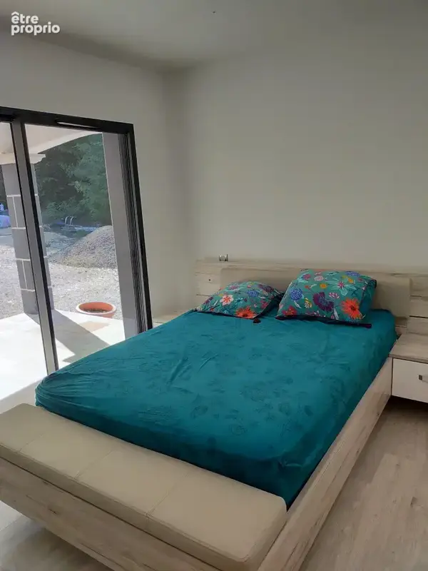 Venez découvrir cette agréable maison récente de plan pied sur un terrain de 2035 m2 en campagne - photo 12