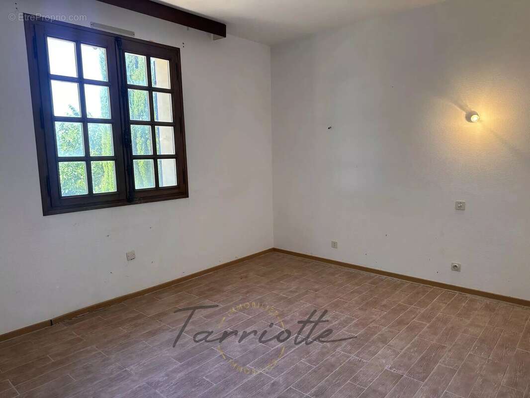 Maison à CHATEAUNEUF-DU-RHONE