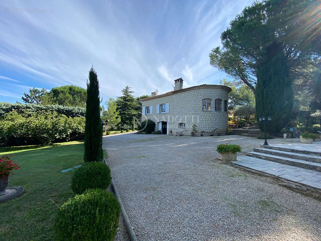 Maison à PLAN-D'ORGON