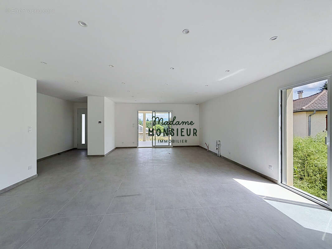 Maison contemporaine de plain-pied avec prestations haut de gamme et vue dégagée - photo 5