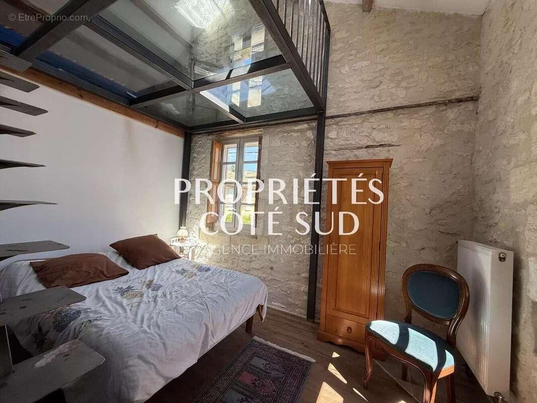 Maison à VILLENEUVE-LES-AVIGNON