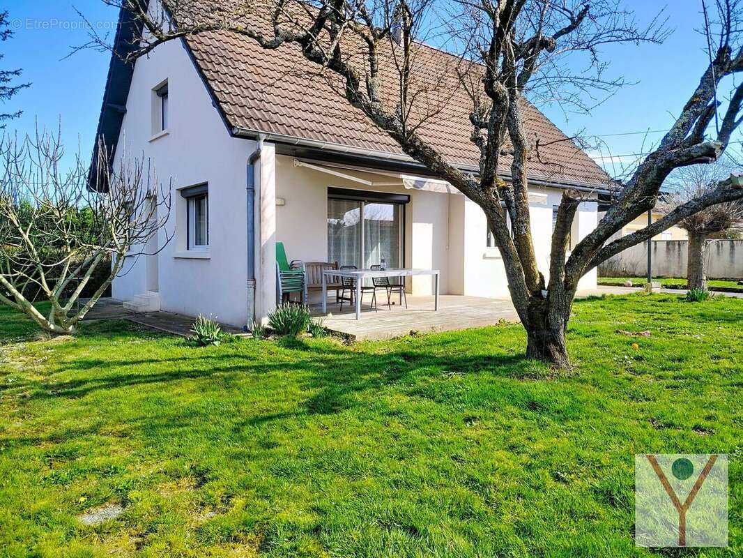 Maison à VILLARS-LES-DOMBES