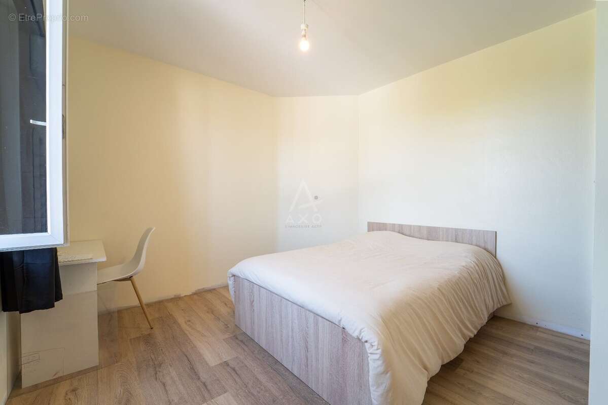 Maison de village rénovée avec garage et jardin - photo 6