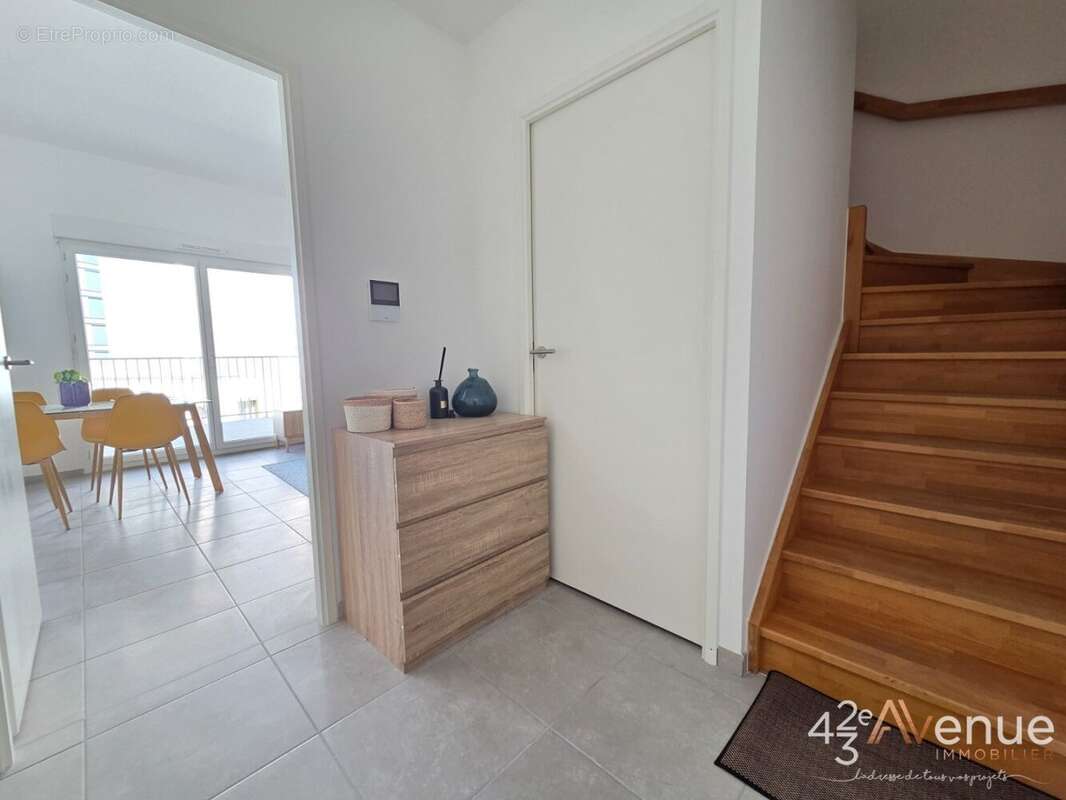 Appartement à SAINT-ETIENNE