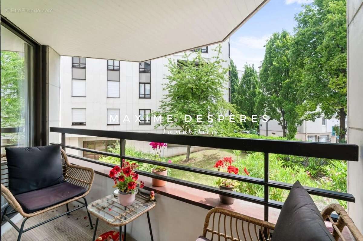 Appartement à LEVALLOIS-PERRET