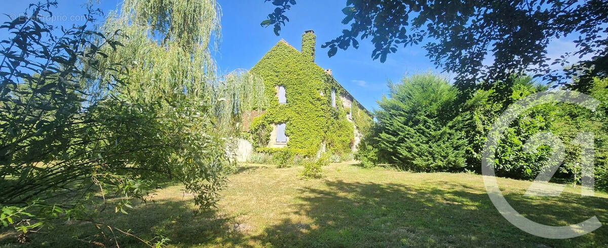 Maison à BAZOCHES